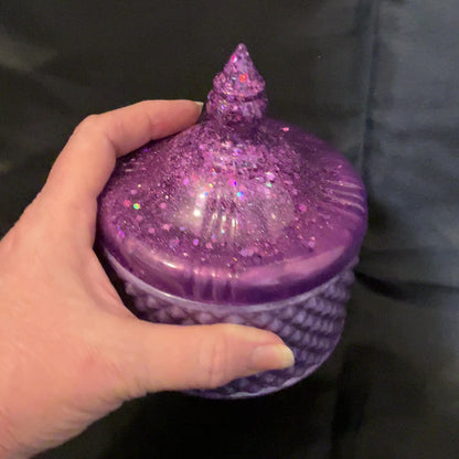 Handmade Pearly Two Tone Purple Glitter Trinket Box Candy Dish video showing how the glitter sparkles in the light.