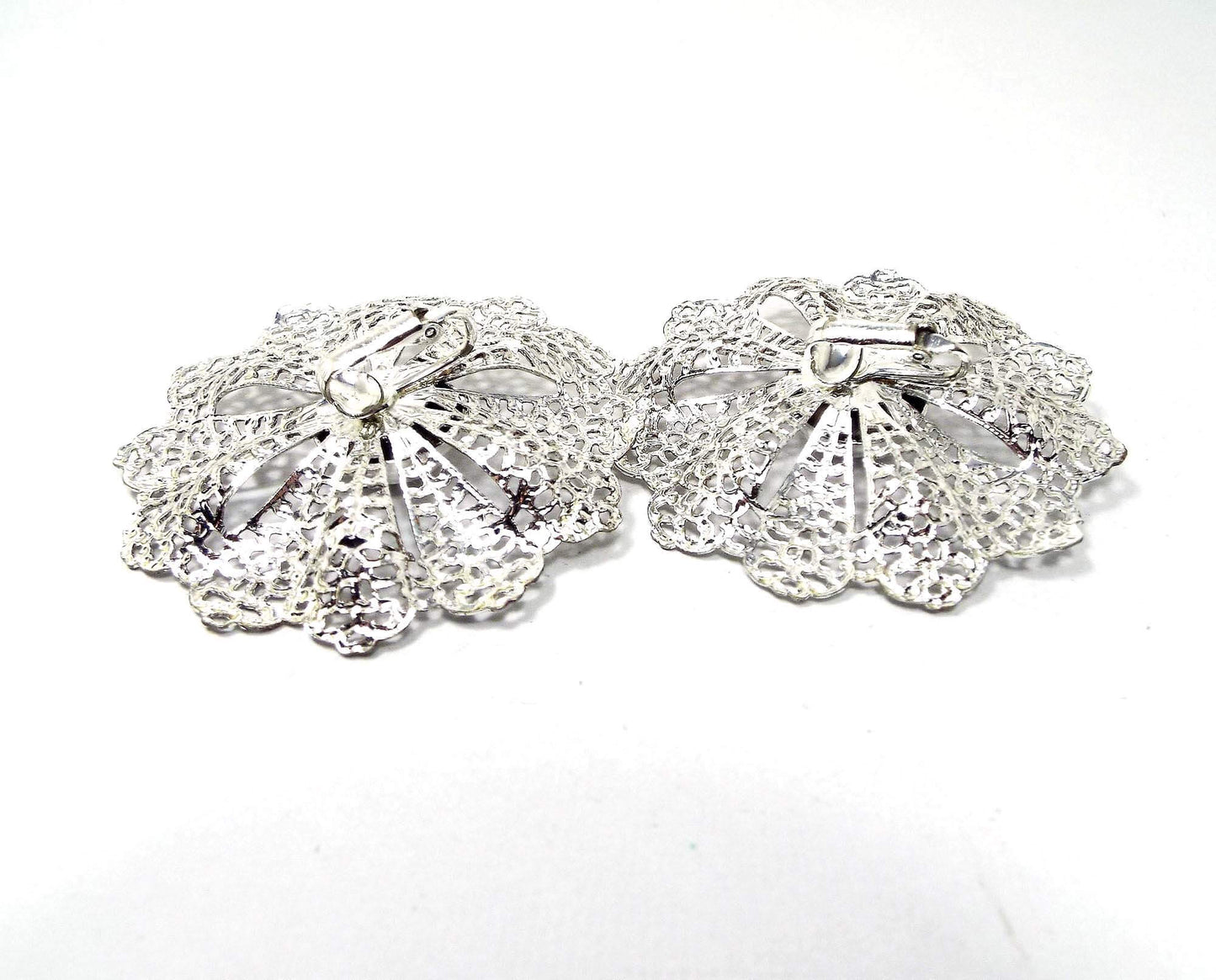 Big Sarah Coventry Vintage Filigree Clip on Earrings