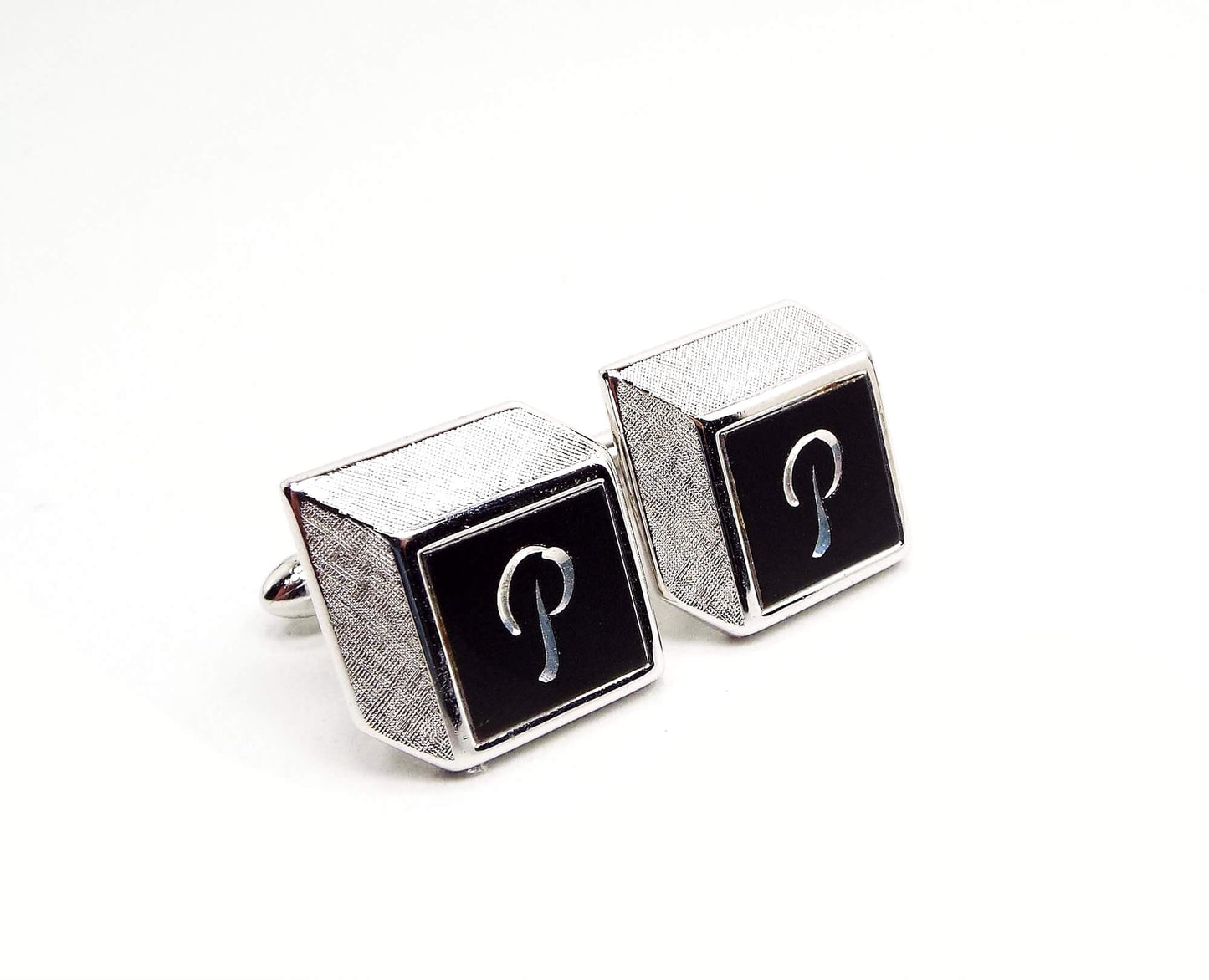 Swank Flat Optical Illusion Initial Letter P Vintage Cufflinks, Groovy Retro Cuff Links