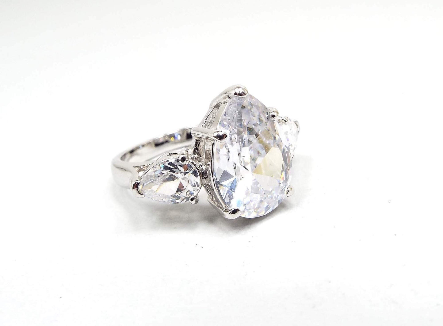 Large Rhinestone Vintage Cocktail Ring