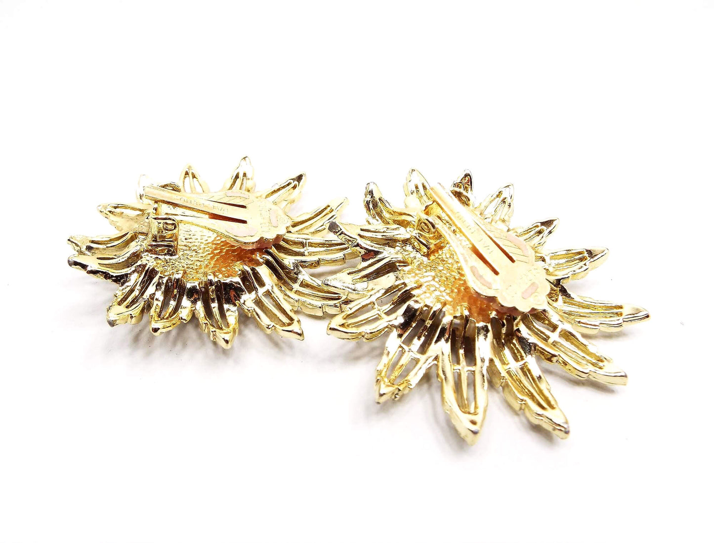 Sarah Coventry Large Flower Vintage Clip on Earrings