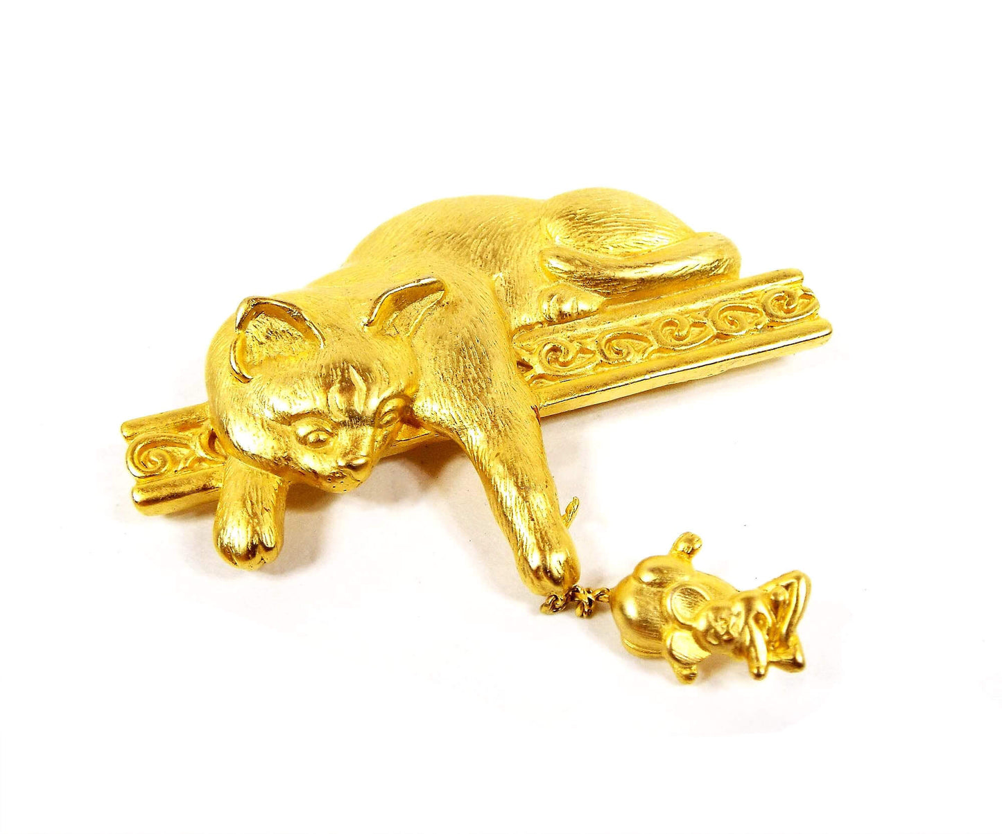 Retro 1980's JJ Gold Tone Cat and Mouse Vintage Brooch Pin