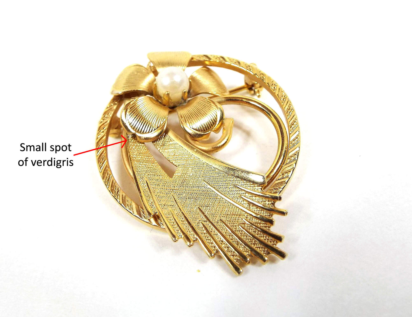 Cultured Pearl Vintage Flower Brooch Pin