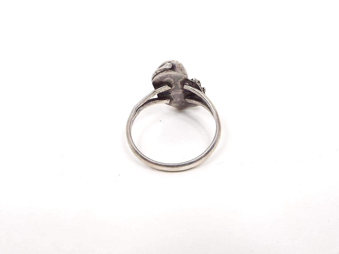 Small Southwestern Boho Vintage Mother of Pearl Ring