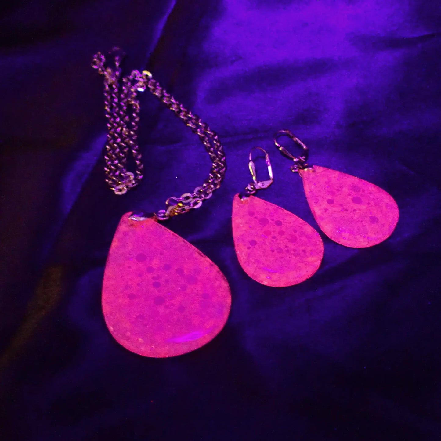 Handmade Jewelry Set, Bright Iridescent Pink Glitter Resin, Teardrop Necklace and Earrings