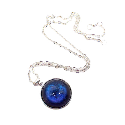 Handmade Color Shift Blue Purple Resin Round Pendant Necklace, Silver Plated, Unisex Jewelry