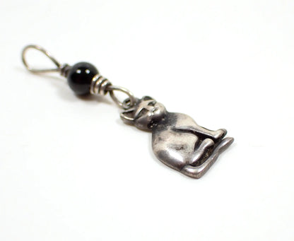 Small Sterling Silver Retro Vintage Cat Charm with Tiny Onyx Bead