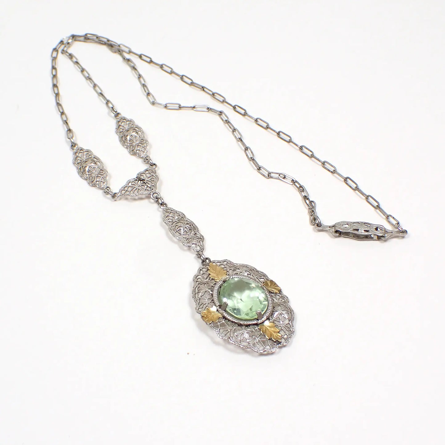 1920's Art Deco Vintage Rhodium Plated Filigree Pendant Necklace with Green Czech Glass