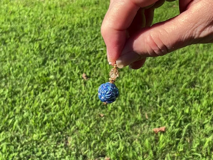 AB Blue Acrylic Flower Beaded Handmade Earrings video showing the iridescent AB coating as it moves around in the light.