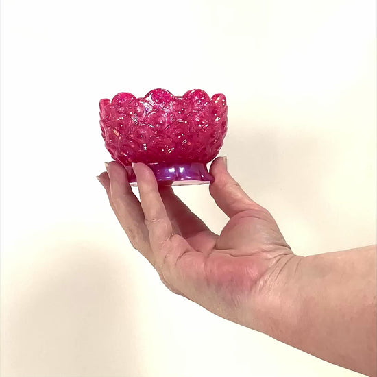 Small Handmade Bright Pearly Pink Resin Decorative Footed Bowl with Iridescent Glitter and Scalloped Edge video showing how the glitter sparkles in the light.