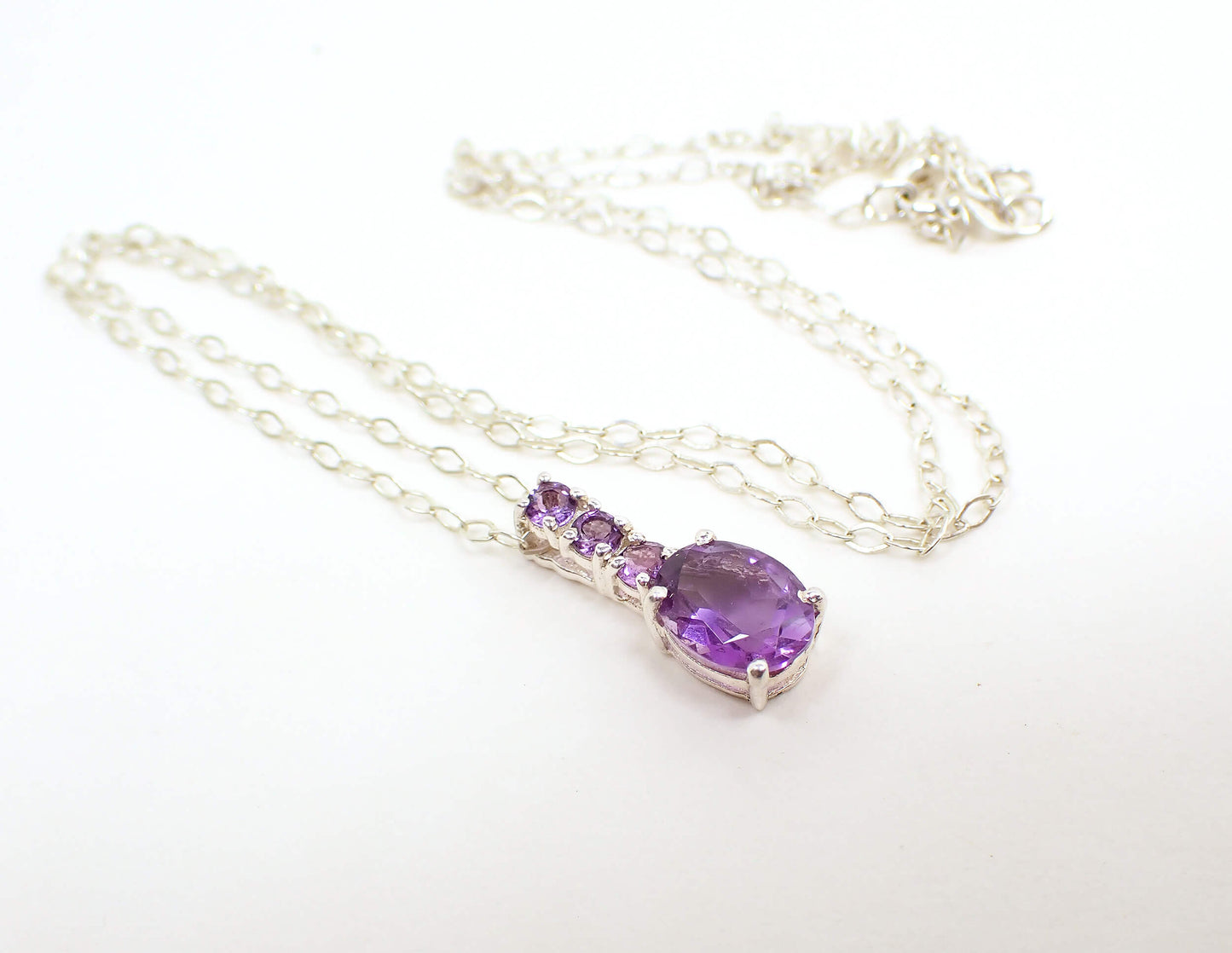 Small Dainty Sterling Silver Vintage Amethyst Pendant Necklace
