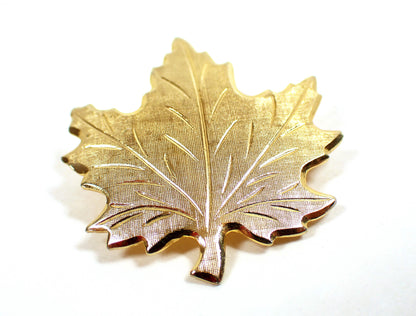Retro Vintage Maple Leaf Brooch Pin