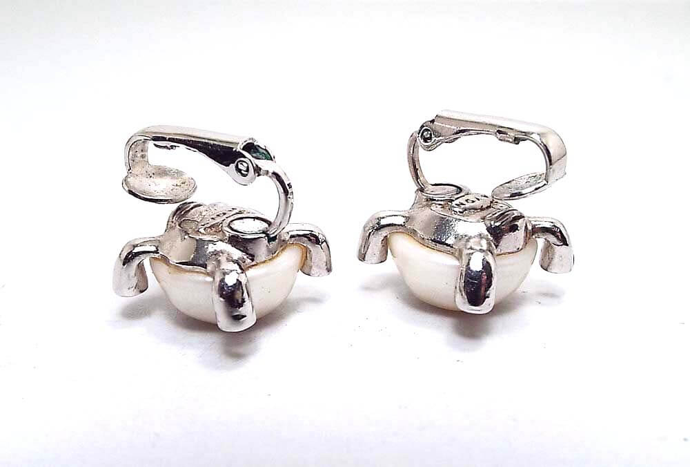 Pendientes de clip vintage con perlas de imitación y diamantes de imitación de Avon