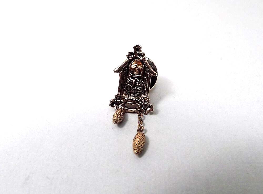 Tachuela de corbata Avon Vintage Cuckoo Clock