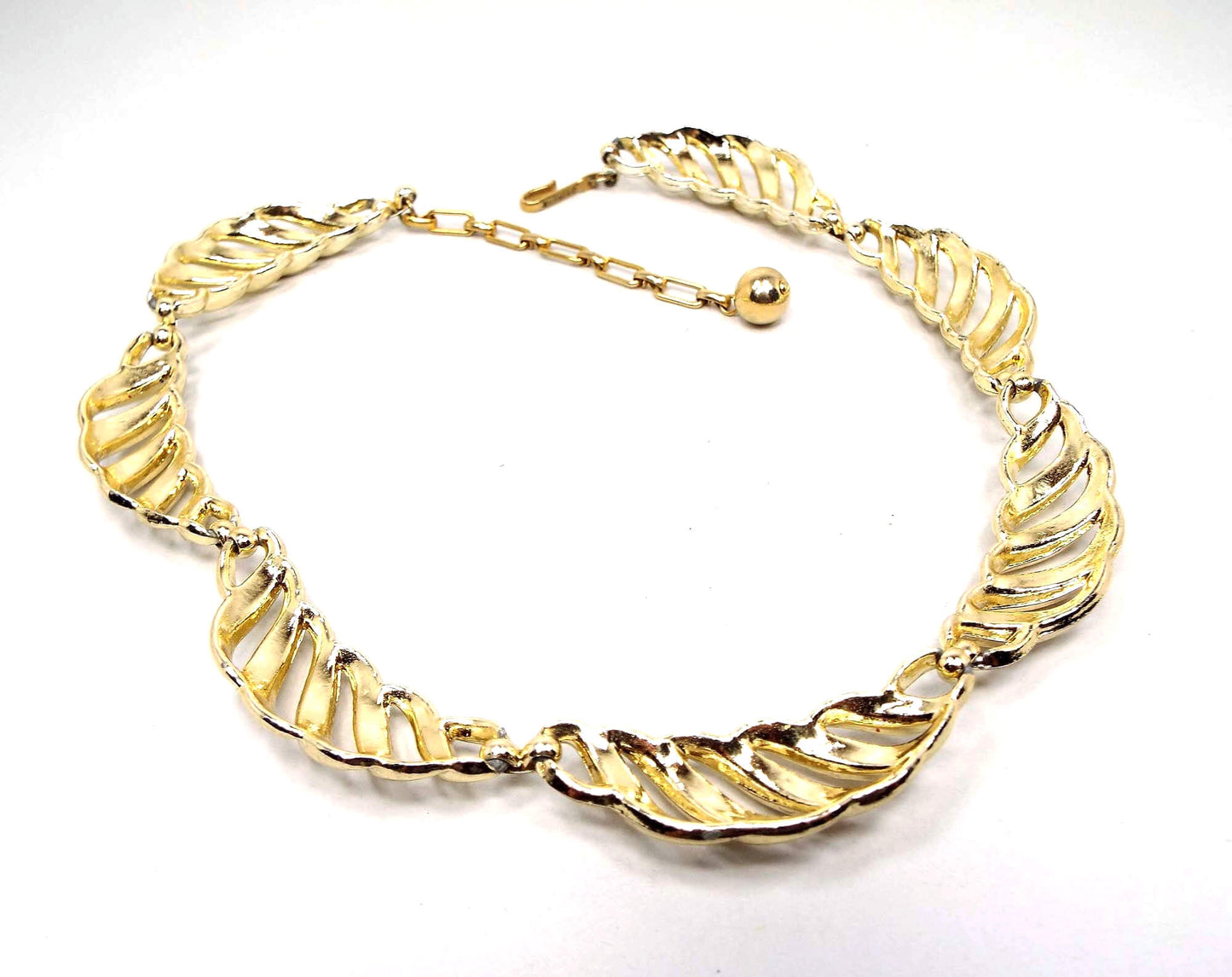 Lisner Filigree Link Vintage Necklace