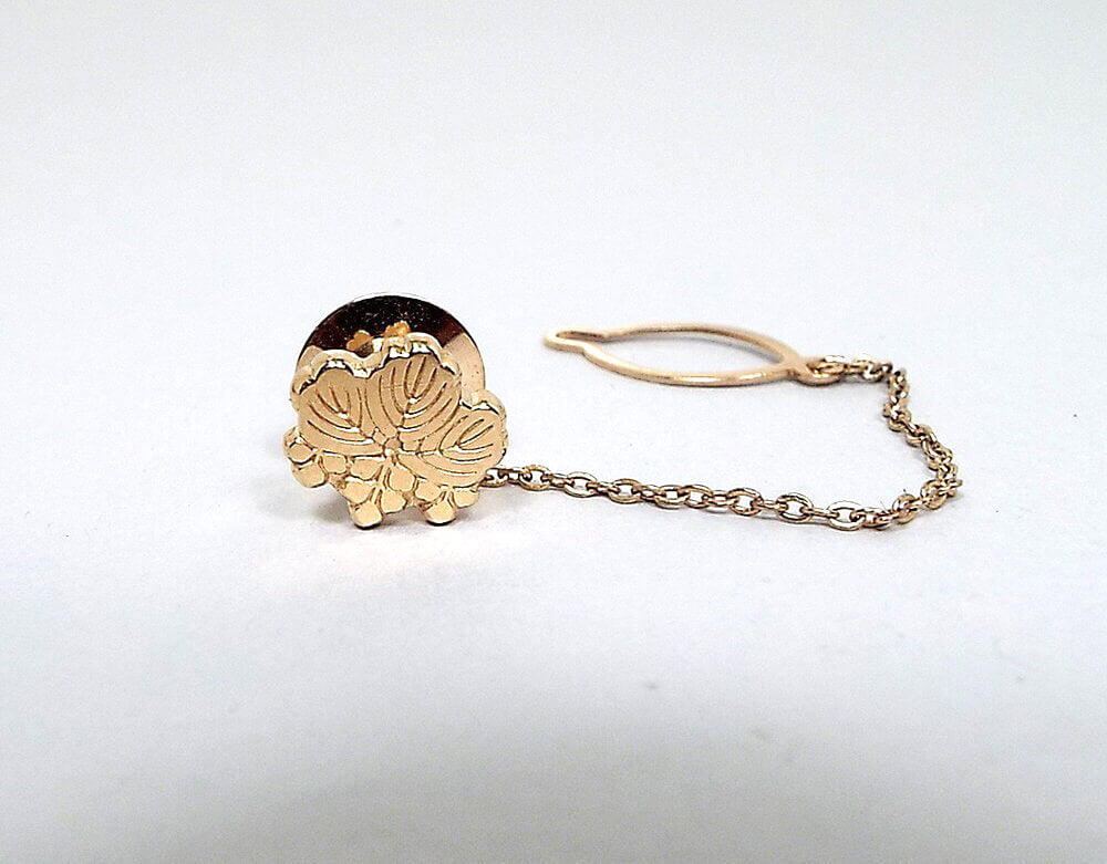 Grapes and Leaves Vintage Tie Tack, Fall Fashion Tie Pin
