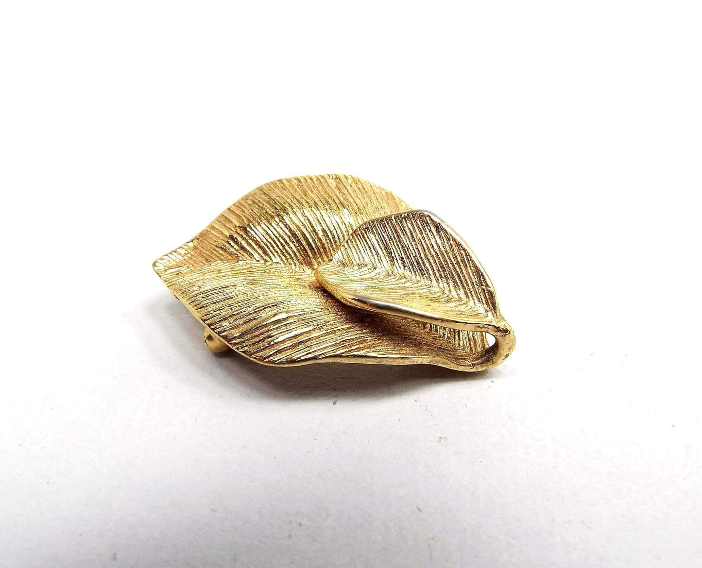 Amway Vintage Leaf Brooch Pin Pendant