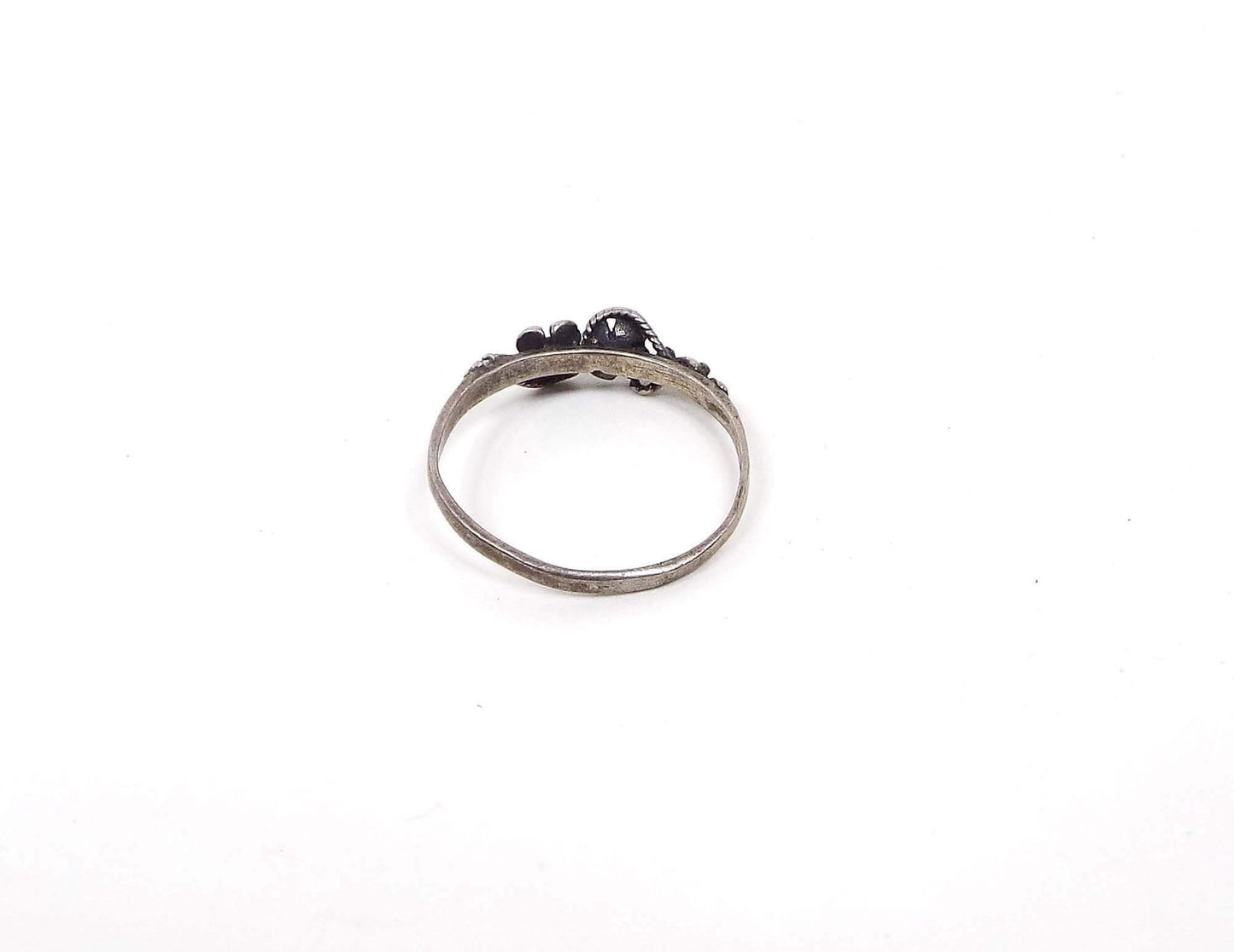 Small Thin Sterling Silver Vintage Flower Ring